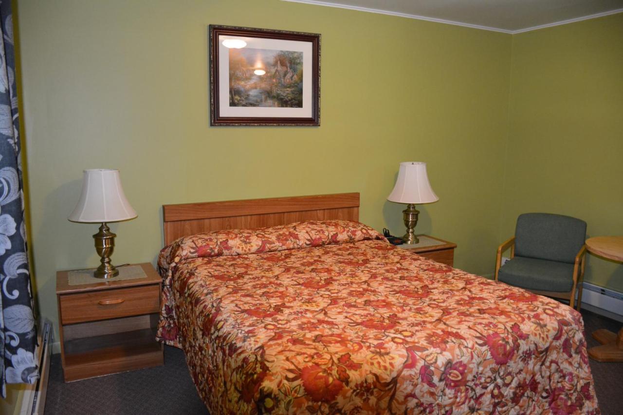 The Village Motel Richfield Springs Extérieur photo