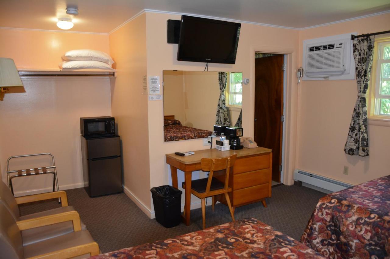 The Village Motel Richfield Springs Extérieur photo