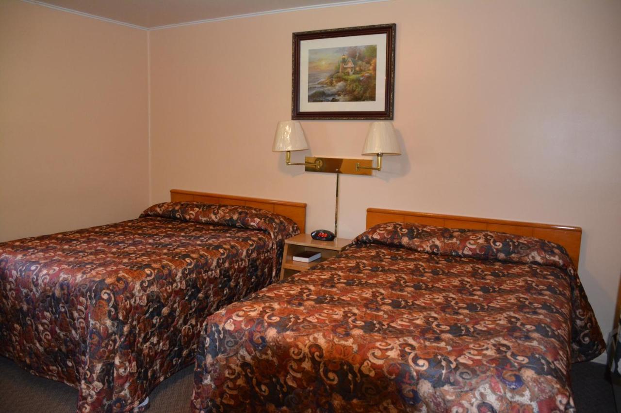 The Village Motel Richfield Springs Extérieur photo