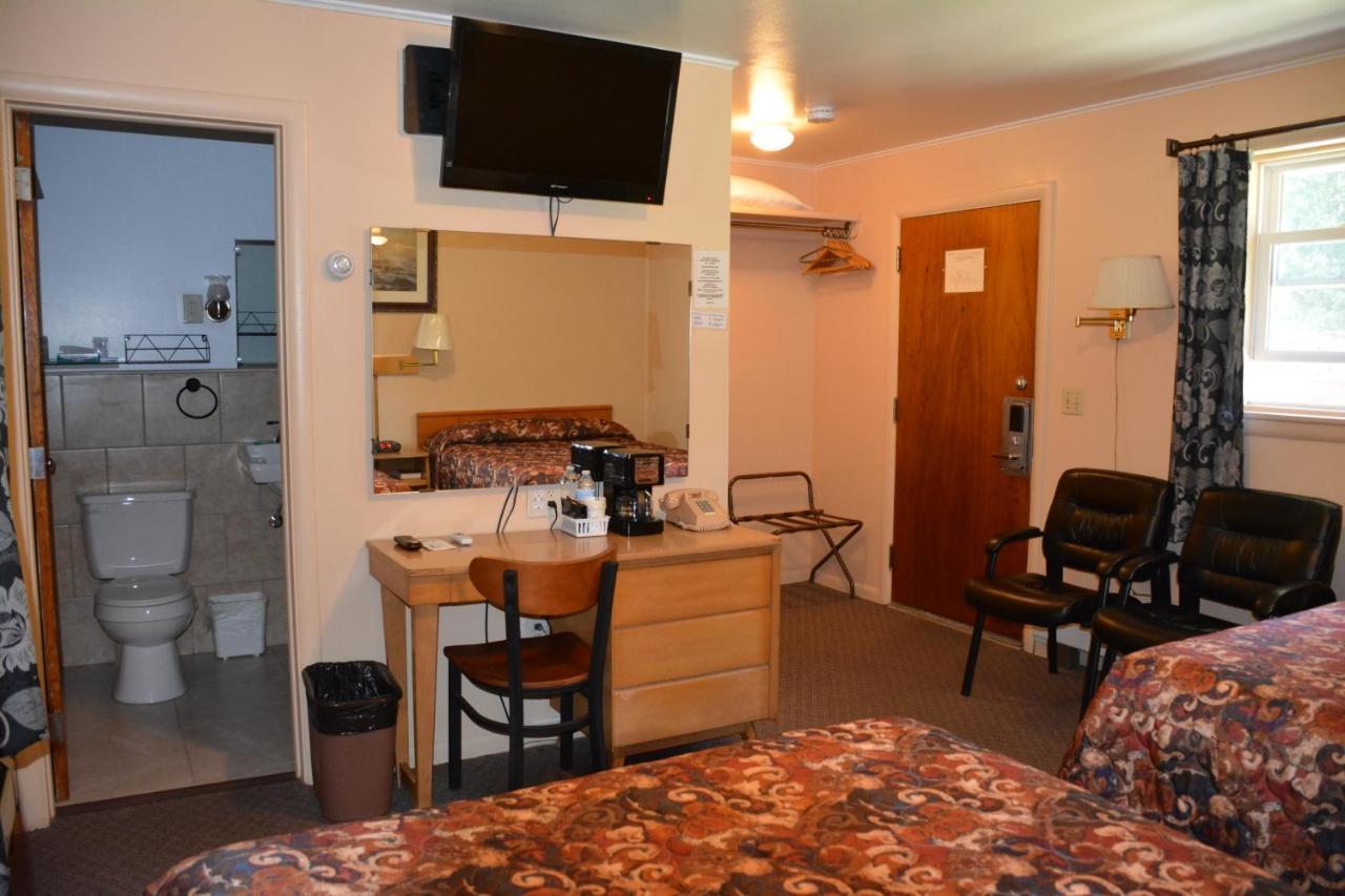 The Village Motel Richfield Springs Extérieur photo
