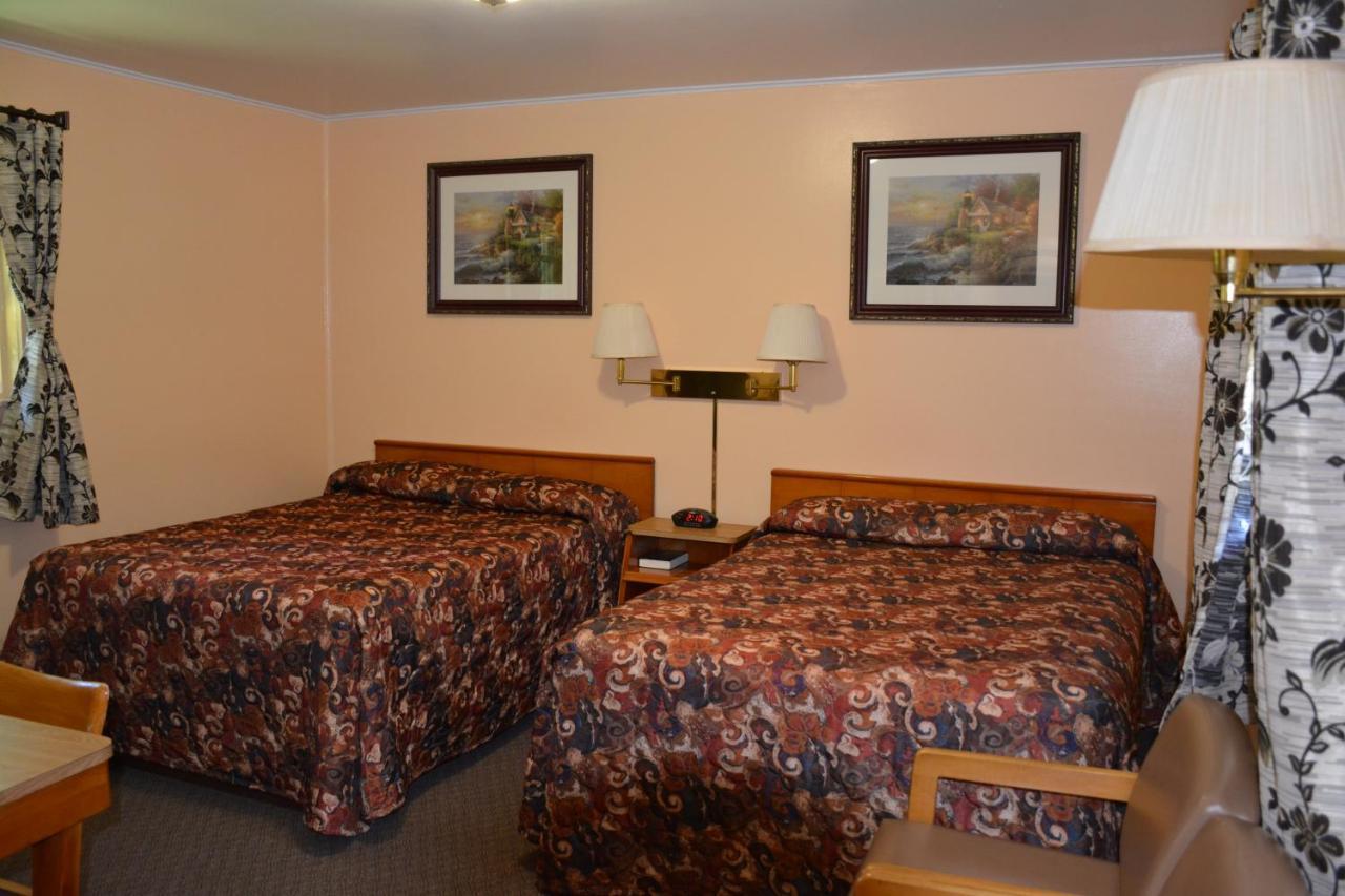 The Village Motel Richfield Springs Extérieur photo