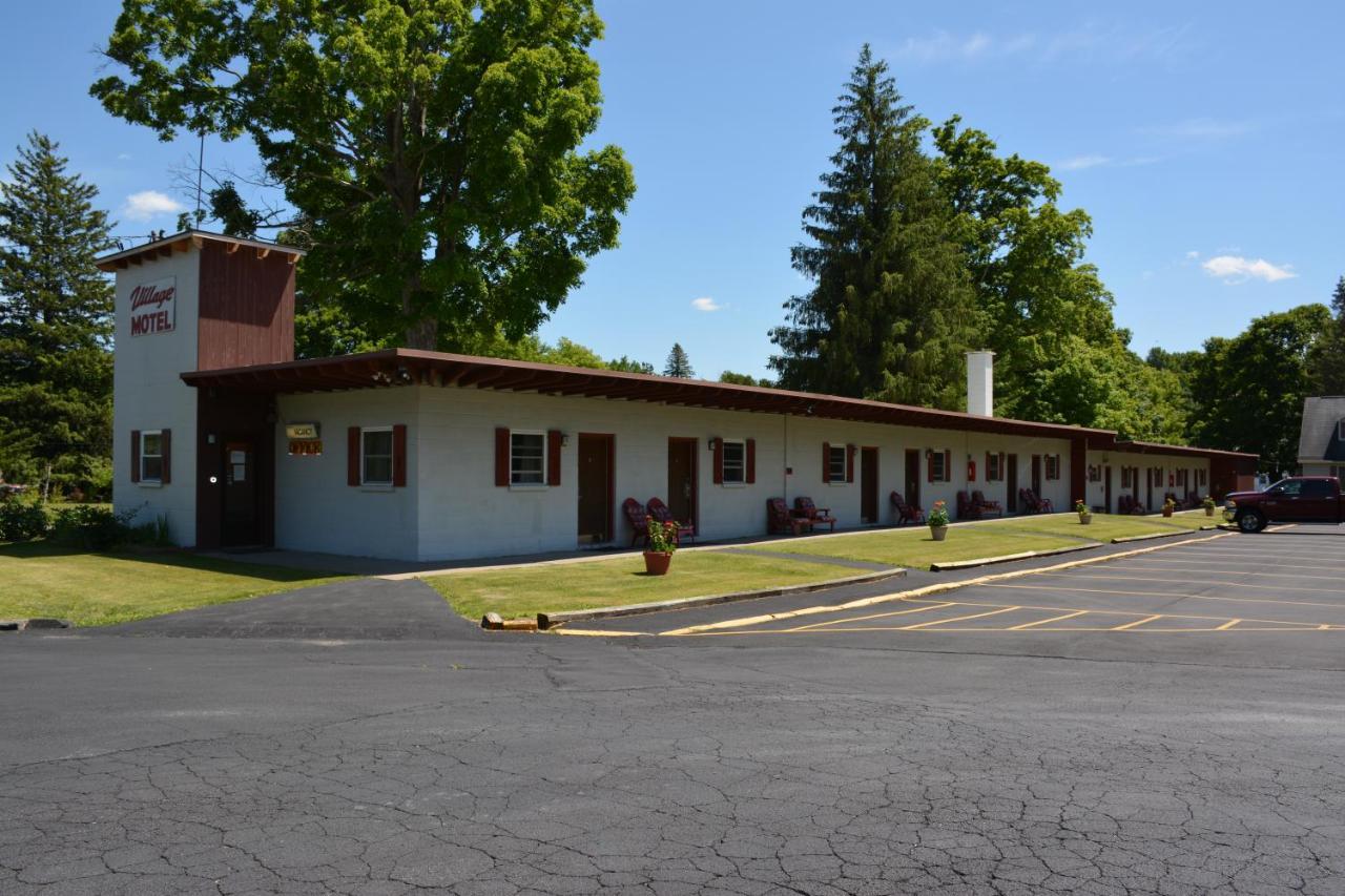 The Village Motel Richfield Springs Extérieur photo