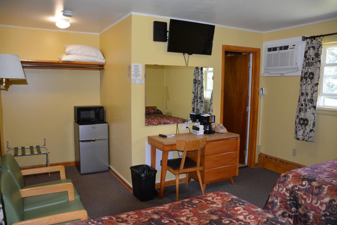 The Village Motel Richfield Springs Extérieur photo