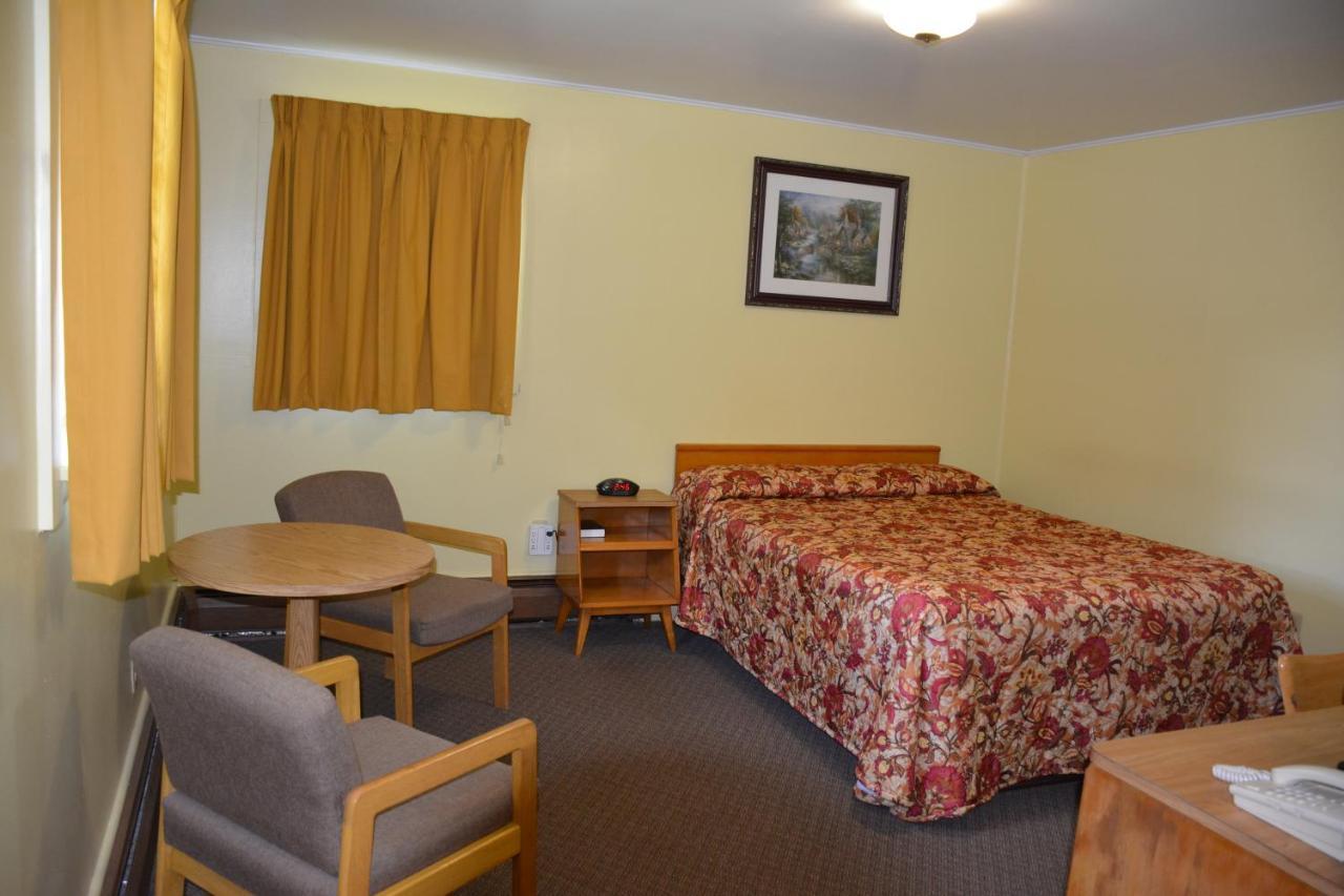 The Village Motel Richfield Springs Extérieur photo