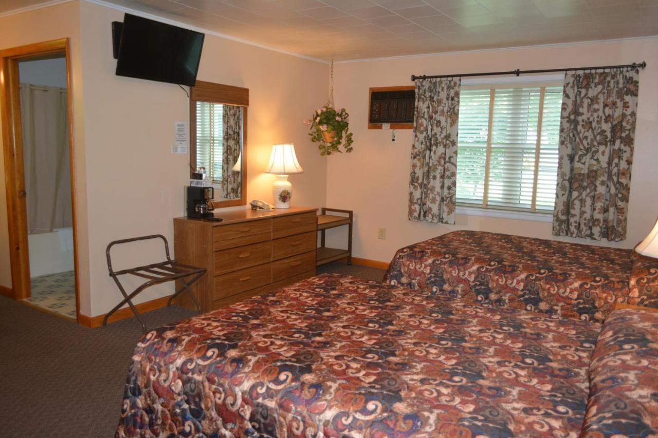 The Village Motel Richfield Springs Extérieur photo
