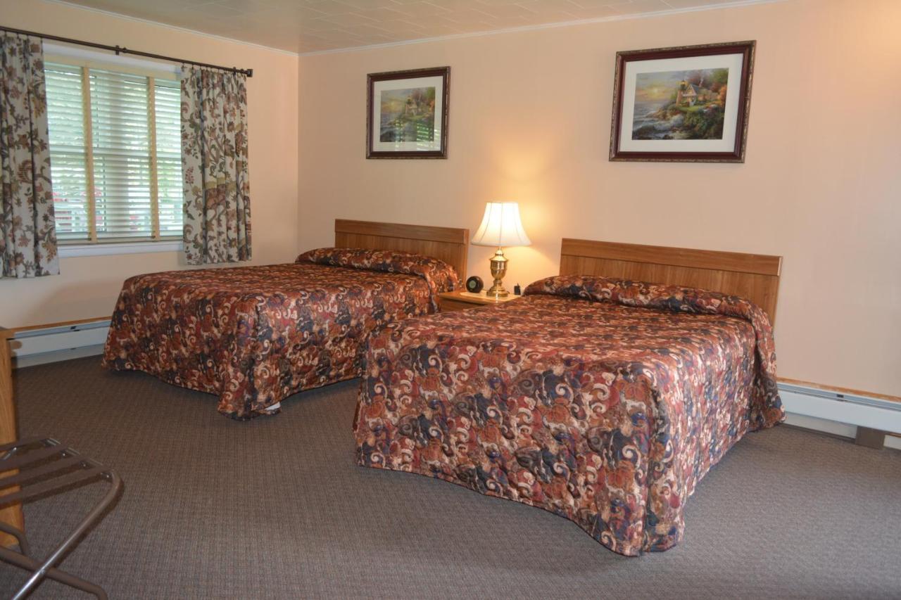 The Village Motel Richfield Springs Extérieur photo
