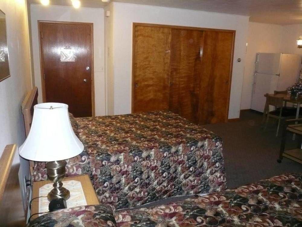 The Village Motel Richfield Springs Extérieur photo