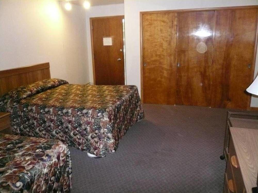 The Village Motel Richfield Springs Extérieur photo