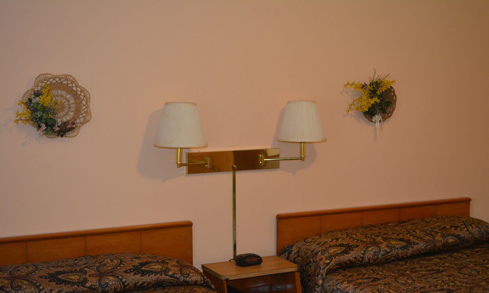 The Village Motel Richfield Springs Extérieur photo