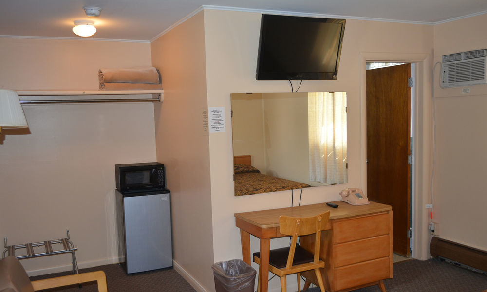 The Village Motel Richfield Springs Extérieur photo