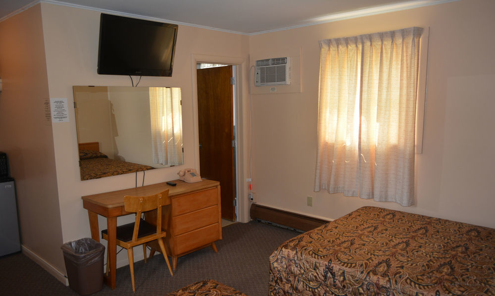 The Village Motel Richfield Springs Extérieur photo
