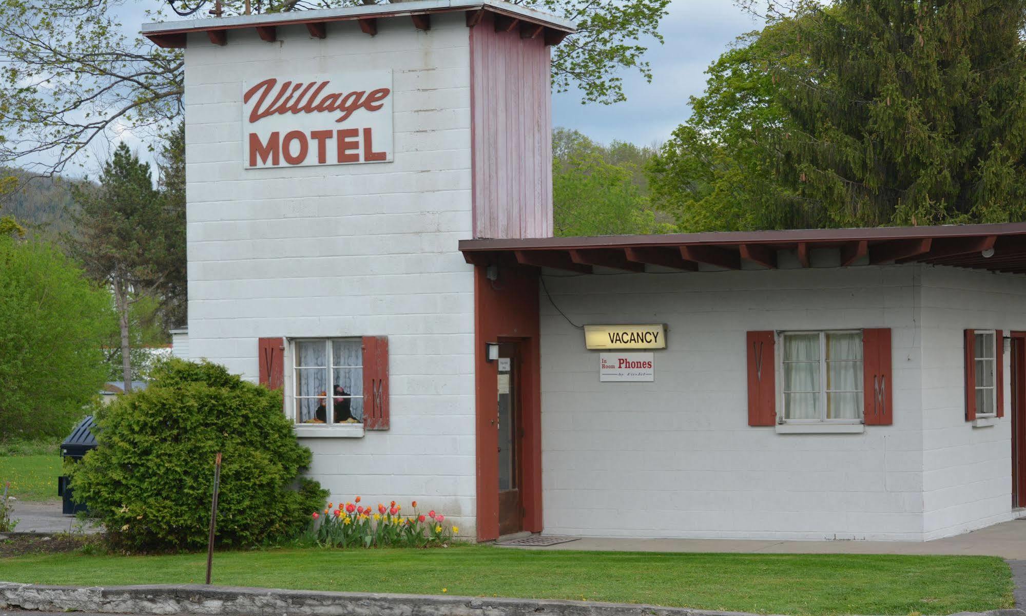 The Village Motel Richfield Springs Extérieur photo